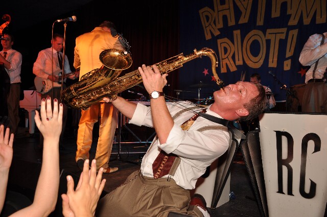 min 2009 11 21 riot 412